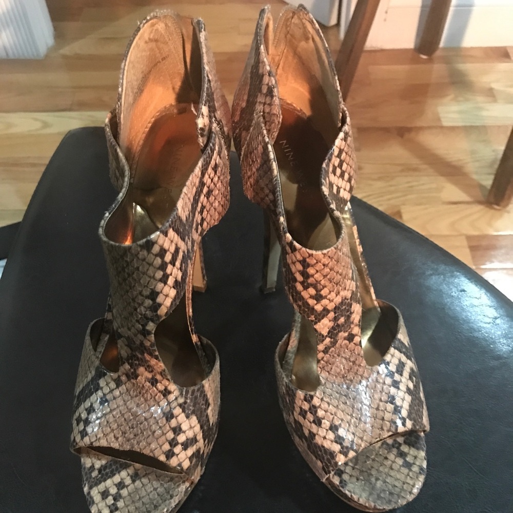 Nine West open toe printed heels